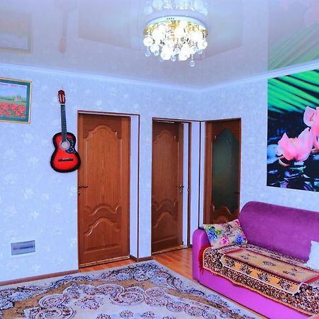 Guest House Jamal Naryn Eksteriør billede