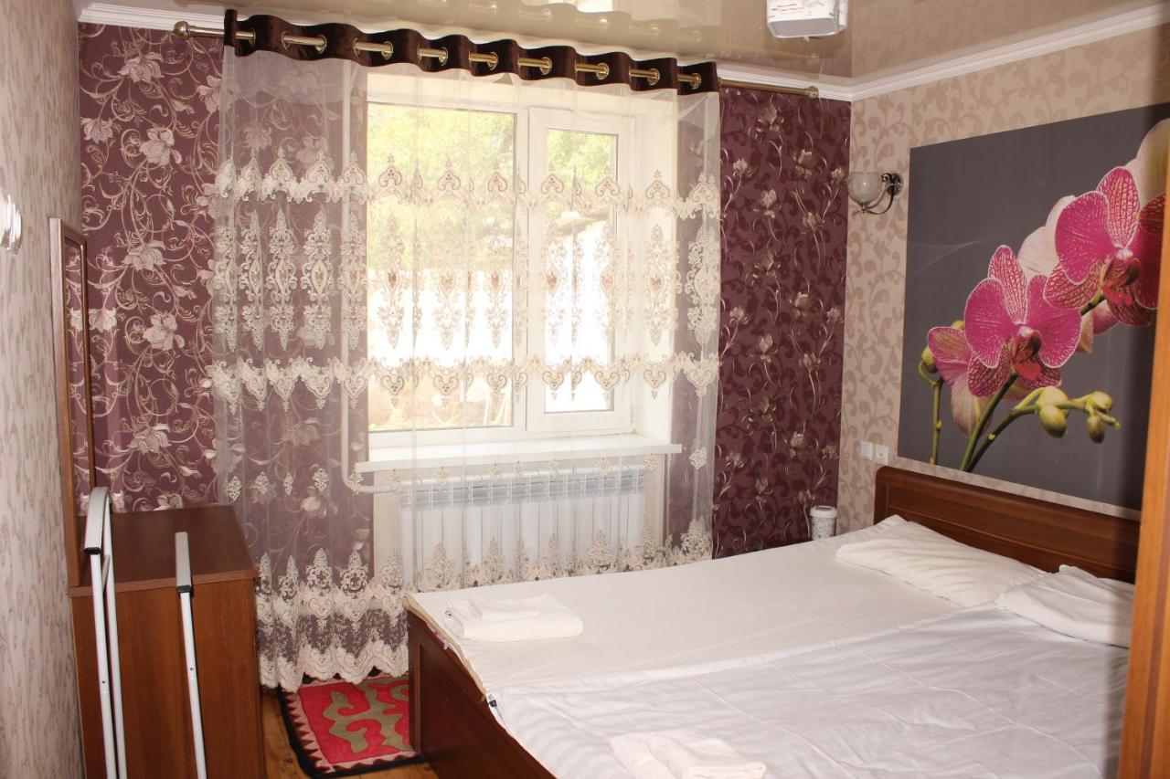 Guest House Jamal Naryn Eksteriør billede