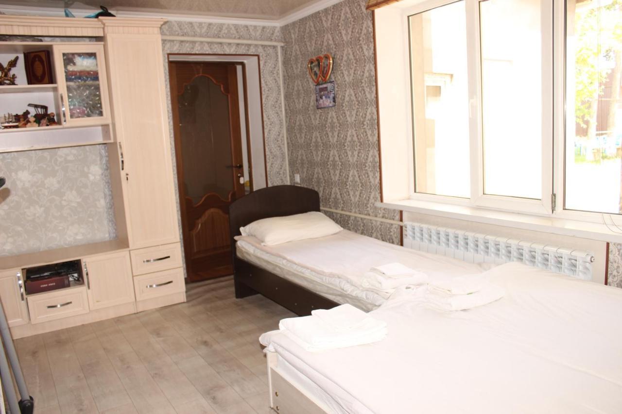 Guest House Jamal Naryn Eksteriør billede
