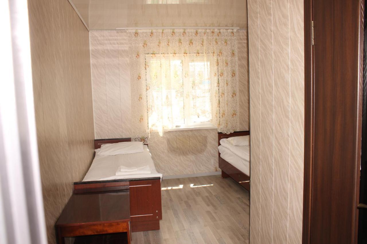 Guest House Jamal Naryn Eksteriør billede