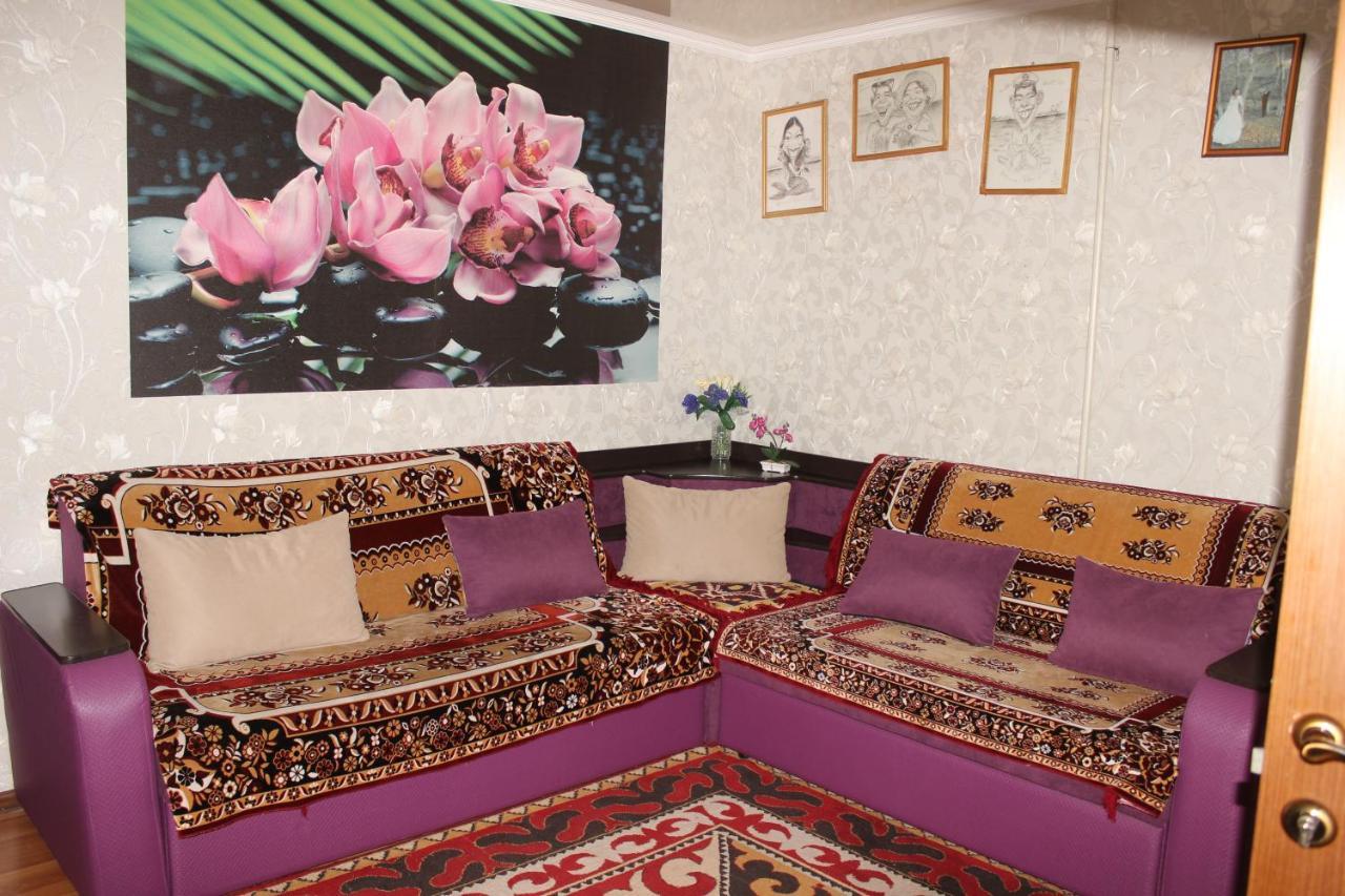 Guest House Jamal Naryn Eksteriør billede