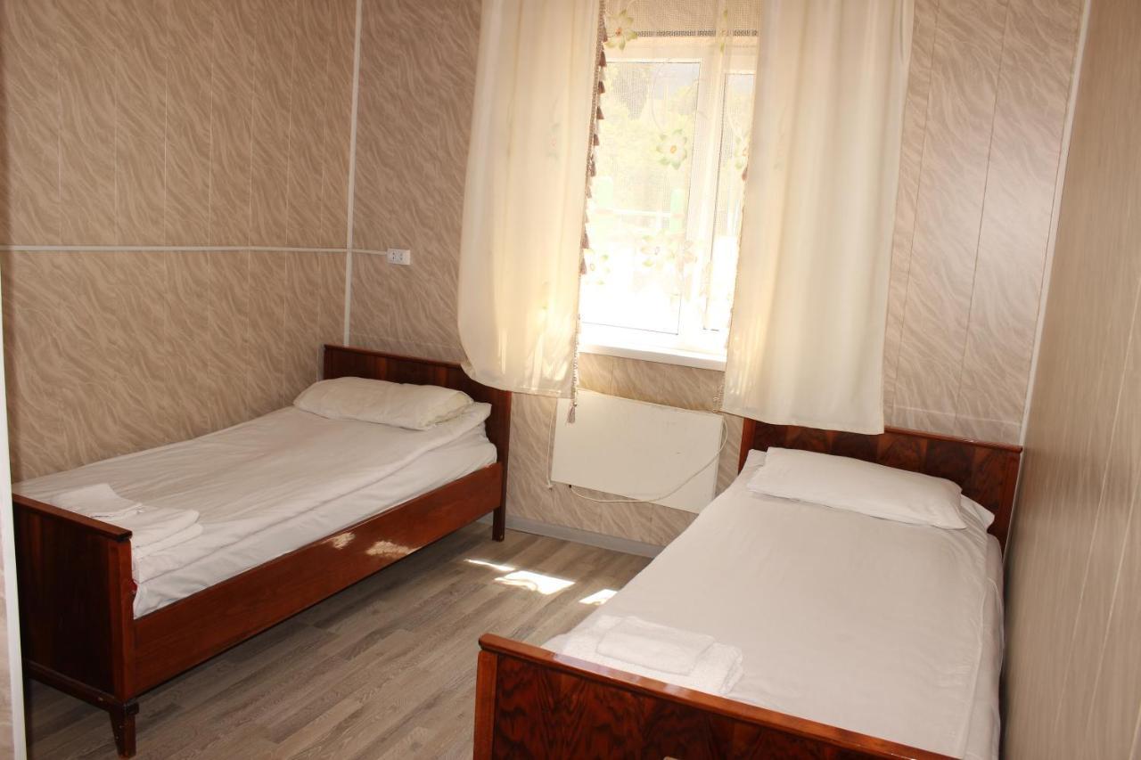 Guest House Jamal Naryn Eksteriør billede