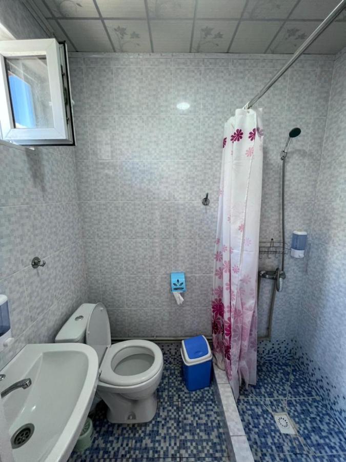 Guest House Jamal Naryn Eksteriør billede